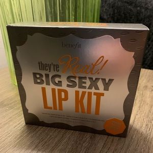 Benefit. they’re Real!  BIG SEXY  Lip kit